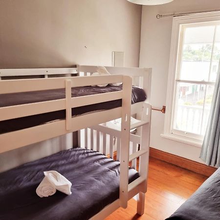 Harbourview Hotel Raglan Bagian luar foto